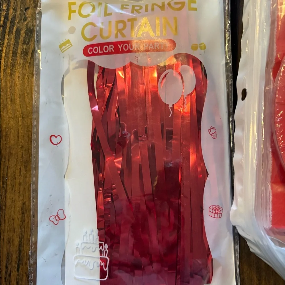 Red Party Supplies Set Serves 10